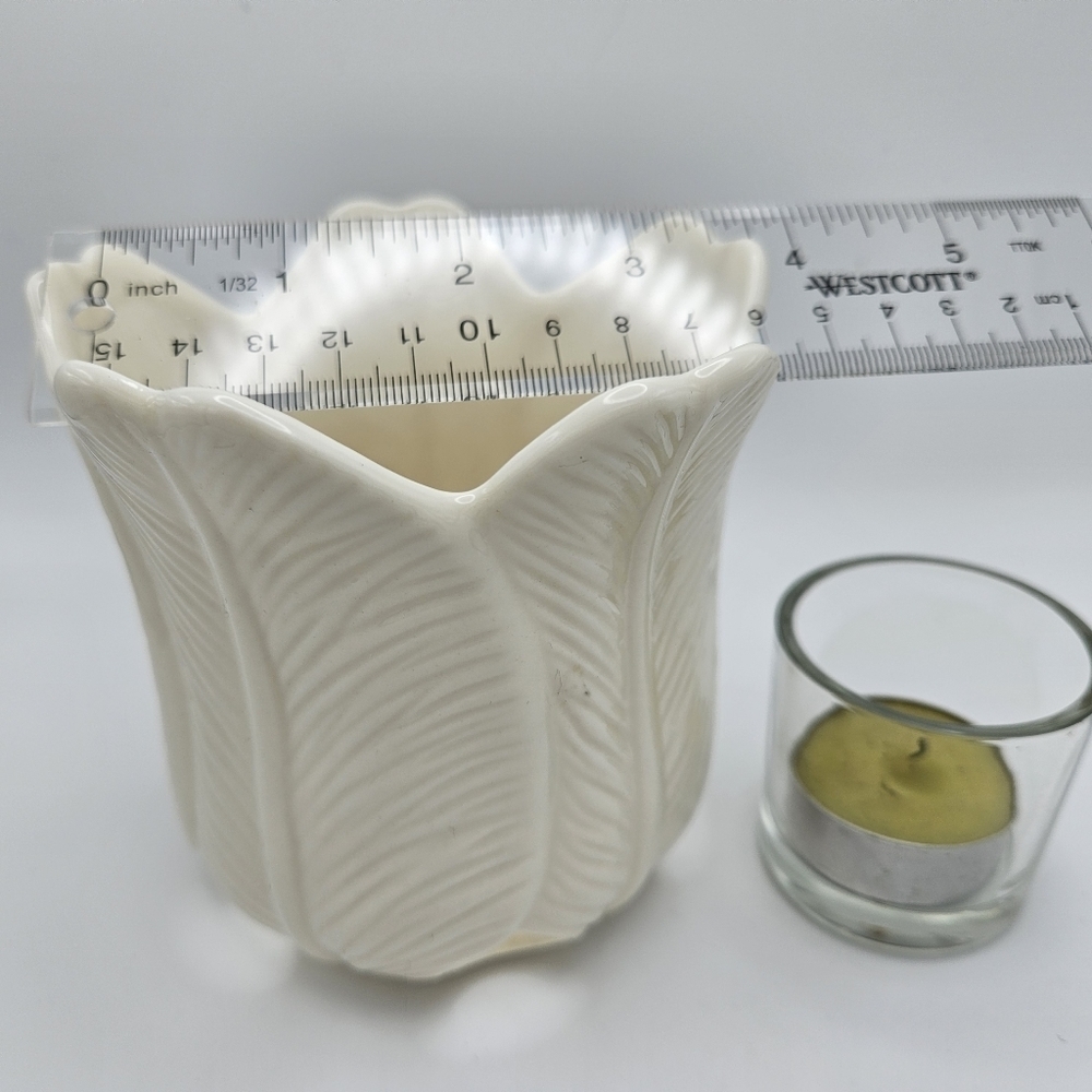 Partylite Tulip Votive or Tealight Holder - Picture 5 of 8